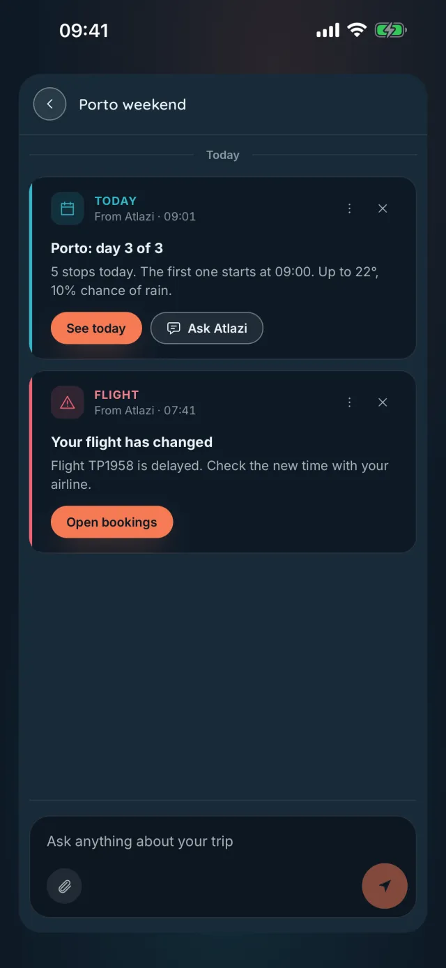 Atlazi chat of a Porto weekend: a Today card for day 3 of 3 with 5 stops, the first at 09:00, up to 22 degrees and a 10% chance of rain, and a flight card saying flight TP1958 is delayed.